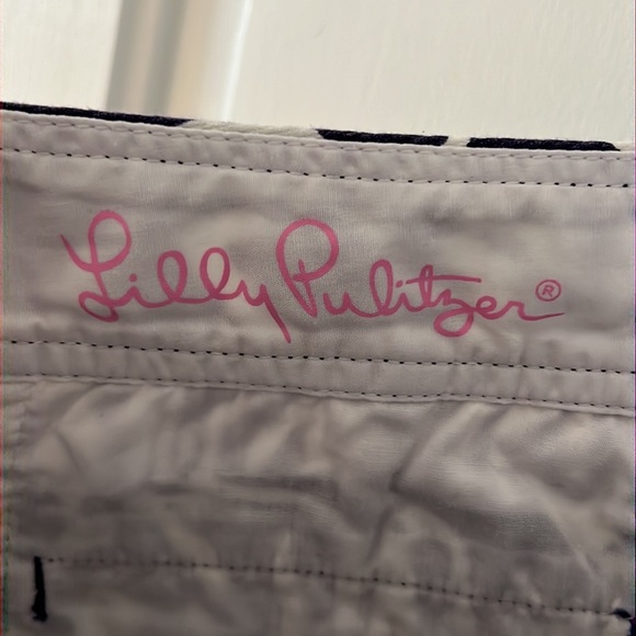 Lilly Pulitzer Navy & White Shorts Callahan 00 short - Picture 3 of 5
